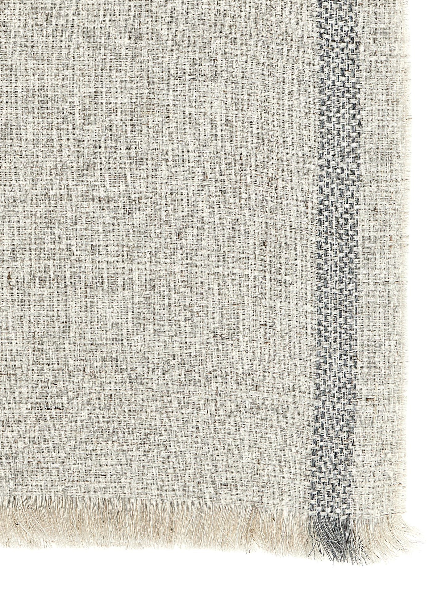 Scarf by Brunello Cucinelli for men in linen gray features a snug silhouette, perfectly showcasing the elegant drape and premium finish of the Linen Scarf.