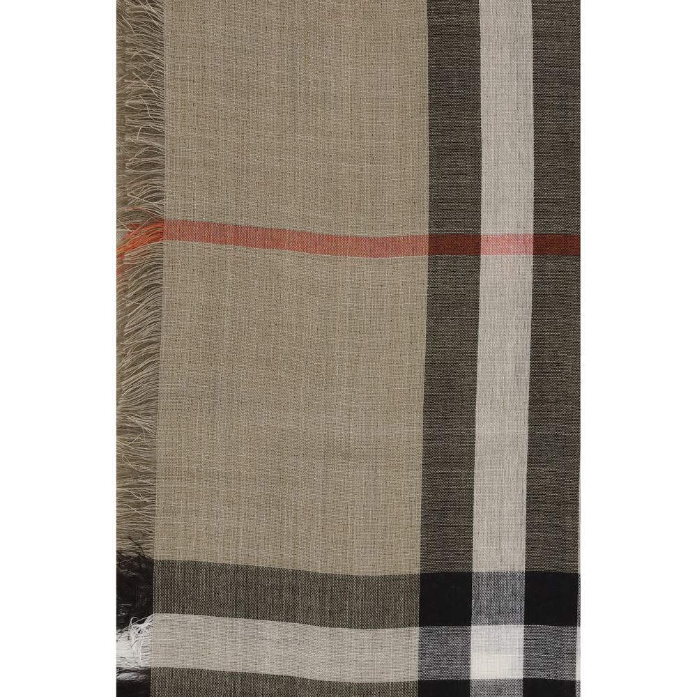 Scarf by Burberry for men in wool & silk beige, brown, sand & print showcases a eye catching silhouette, artfully capturing the essence of the eye catching Wool & Silk Shawl Fringes Scarf design for a sophisticated look.