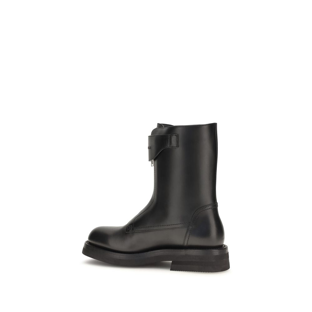 Lace-Up Ankle Boots by Alexander McQueen for women in bos taurus calf leather black showcases a impeccable silhouette as Women's Bos Taurus Calf Leather Lace-Up Ankle Boots, artfully defined by a impeccable block-heel and a impeccable round toe style.