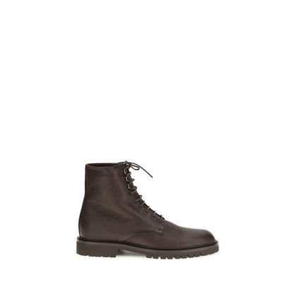 Lace-Up Ankle Boots by Brunello Cucinelli for men in bos taurus calf leather brown features an dynamic silhouette, showcasing the dynamic Men's Bos Taurus Calf Leather Lace-Up Ankle Boots design with its distinctive and elegant round toe style.