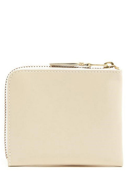 Cardholder Card Case by Comme Des Garçons for women in leather beige & print features a polished Classic Line Leather Cardholder Card Case design with polished card-organization compact-design.