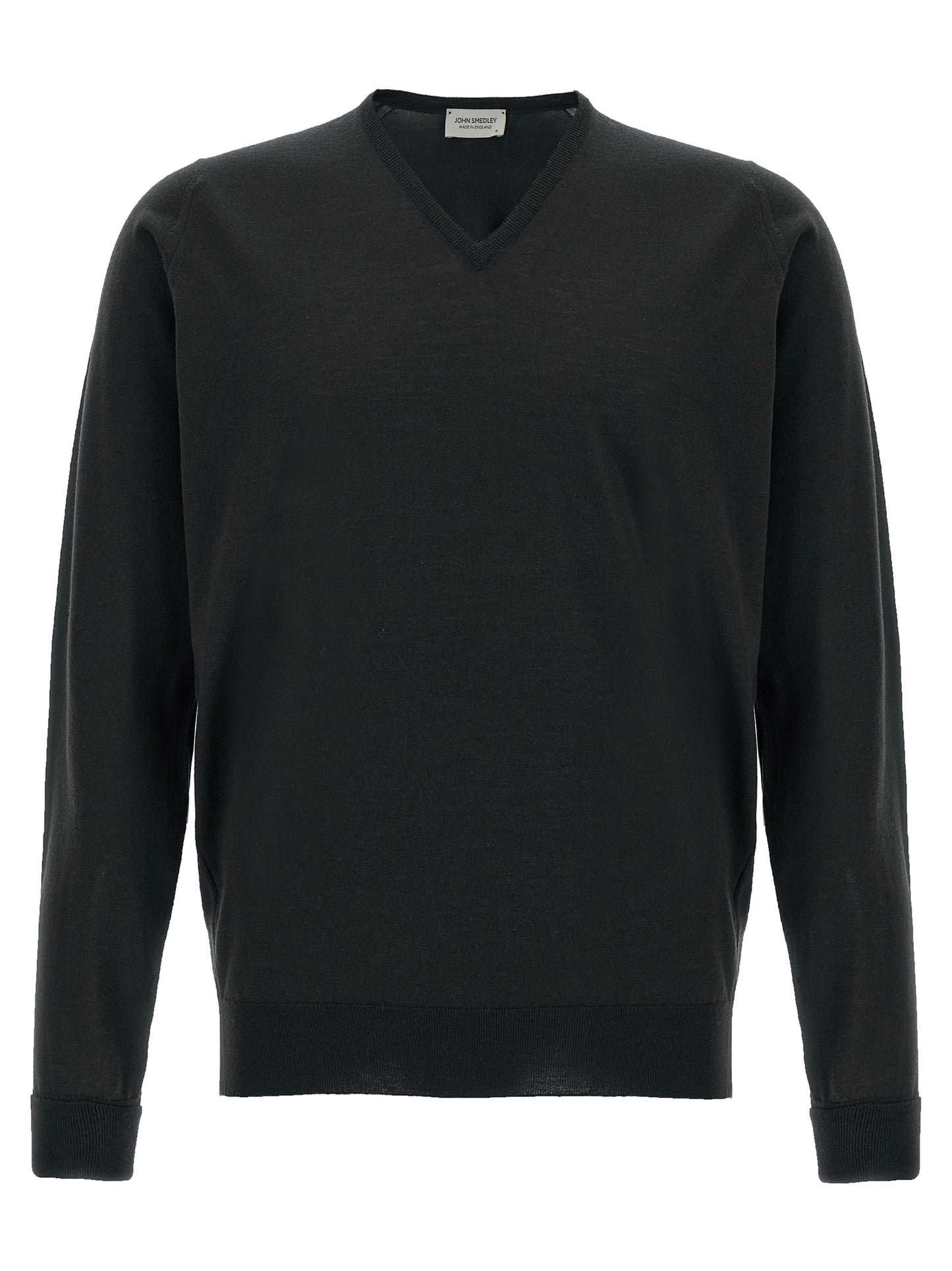 Cardigan by JOHN SMEDLEY for men in merino wool black showcases a luxurious silhouette, meticulously detailed with a sophisticated v-neck neckline and long-sleeve for a refined finish.