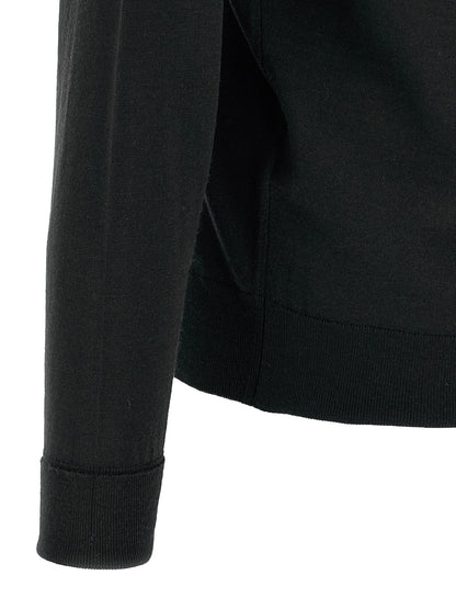 Cardigan by JOHN SMEDLEY for men in merino wool black features an impeccable silhouette, showcasing a sophisticated and detail for a truly impeccable finish.