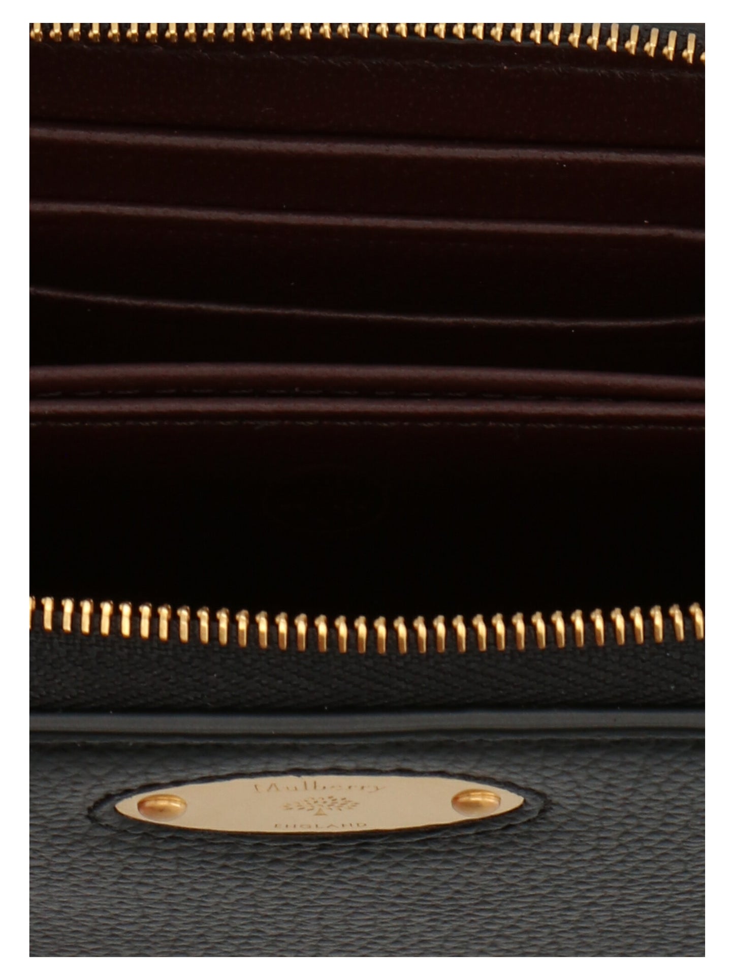 Cardholder Card Case by Mulberry for women in leather black features a sleek silhouette, showcasing the sleek design of the Essence Leather Cardholder Card Case with functional card-organization for a premium look.
