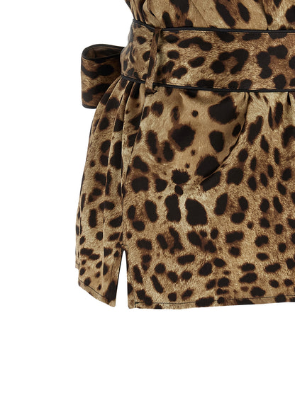Blouse by Dolce & Gabbana for women in silk black, brown, leopard-print & print, featuring a nuanced and nuanced for a sophisticated finish.