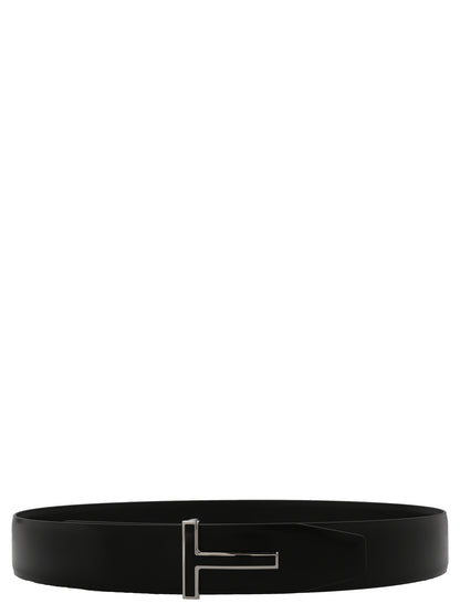 Belt by Tom Ford for men in calfskin leather black features an artisanal finish, elegantly showcasing the signature style and artisanal craftsmanship of the Calfskin Leather Belt design.