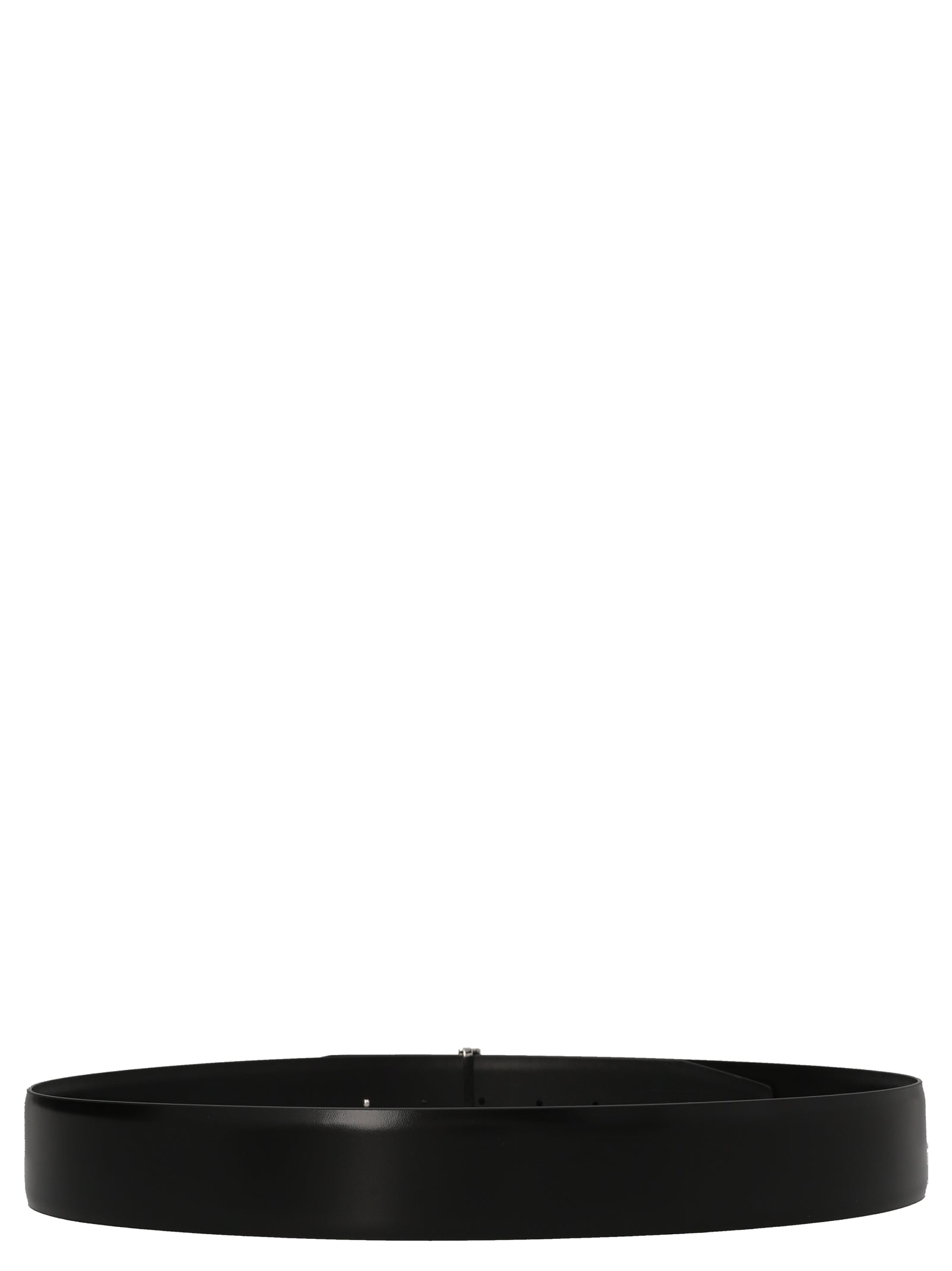 Belt by Tom Ford for men in calfskin leather black features a artisanal-chic design, artfully capturing the essence of the Calfskin Leather Belt with a artisanal-chic finish.
