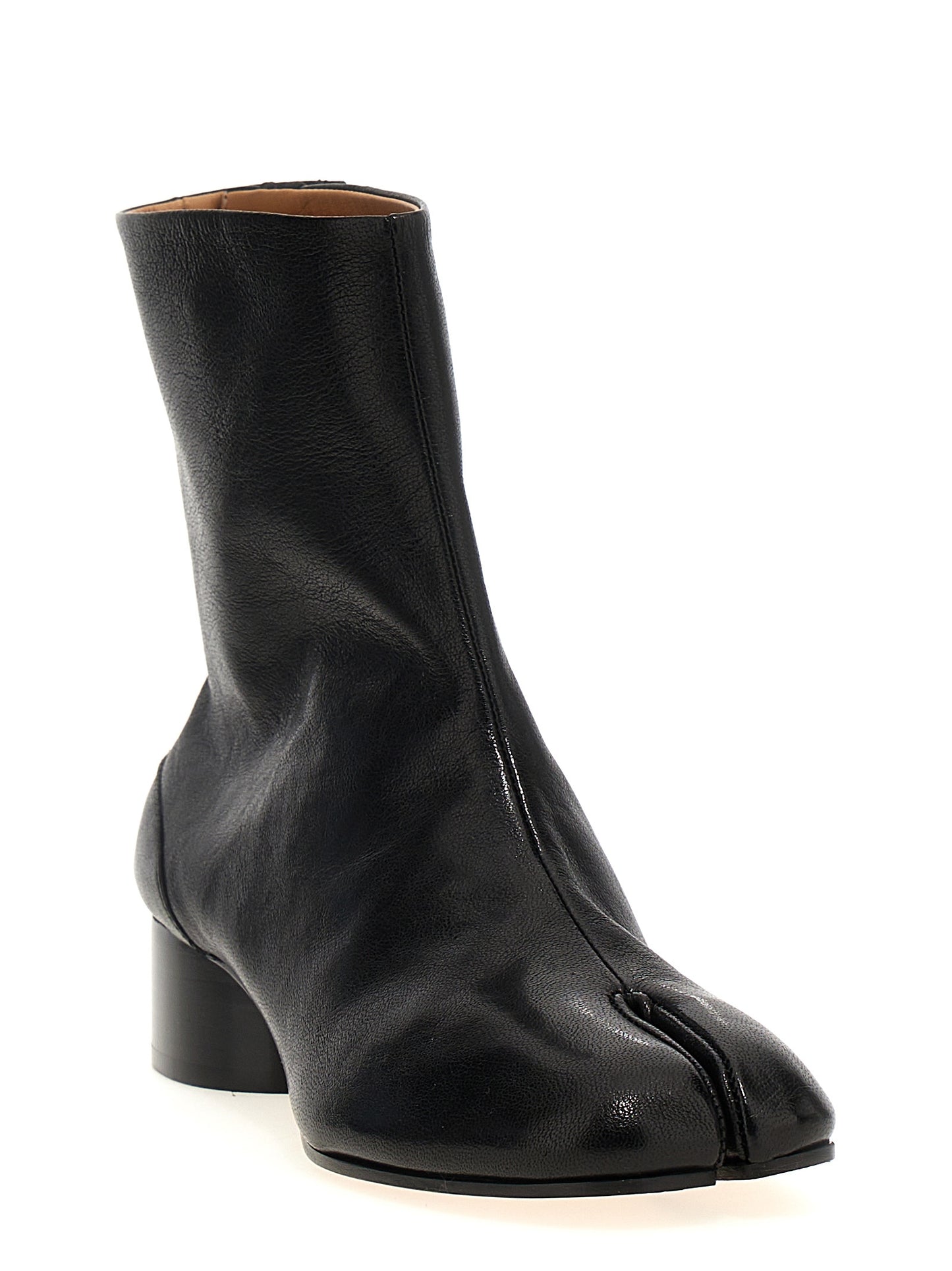 Ankle Boots by Maison Margiela for women in lamb leather black & signature showcases a ergonomic silhouette from the Women's Lamb Leather Ankle Boots collection, featuring a ergonomic and a ergonomic .
