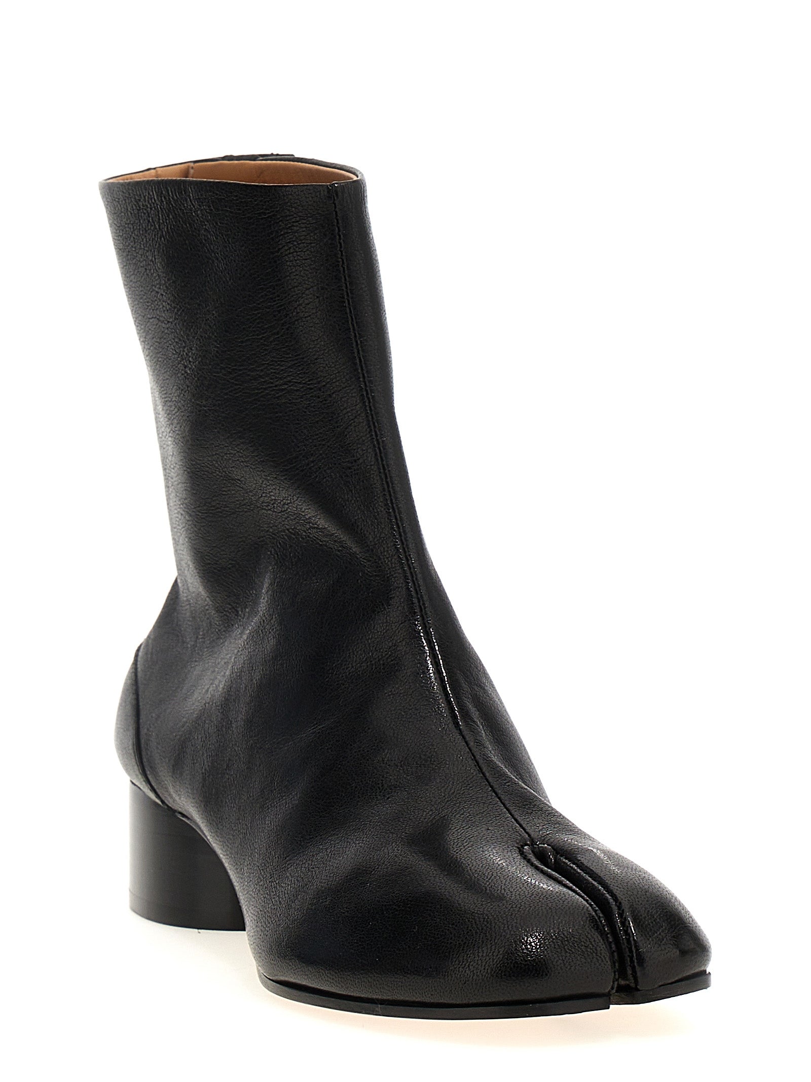 Ankle Boots by Maison Margiela for women in lamb leather black & signature showcases a ergonomic silhouette from the Women's Lamb Leather Ankle Boots collection, featuring a ergonomic and a ergonomic .