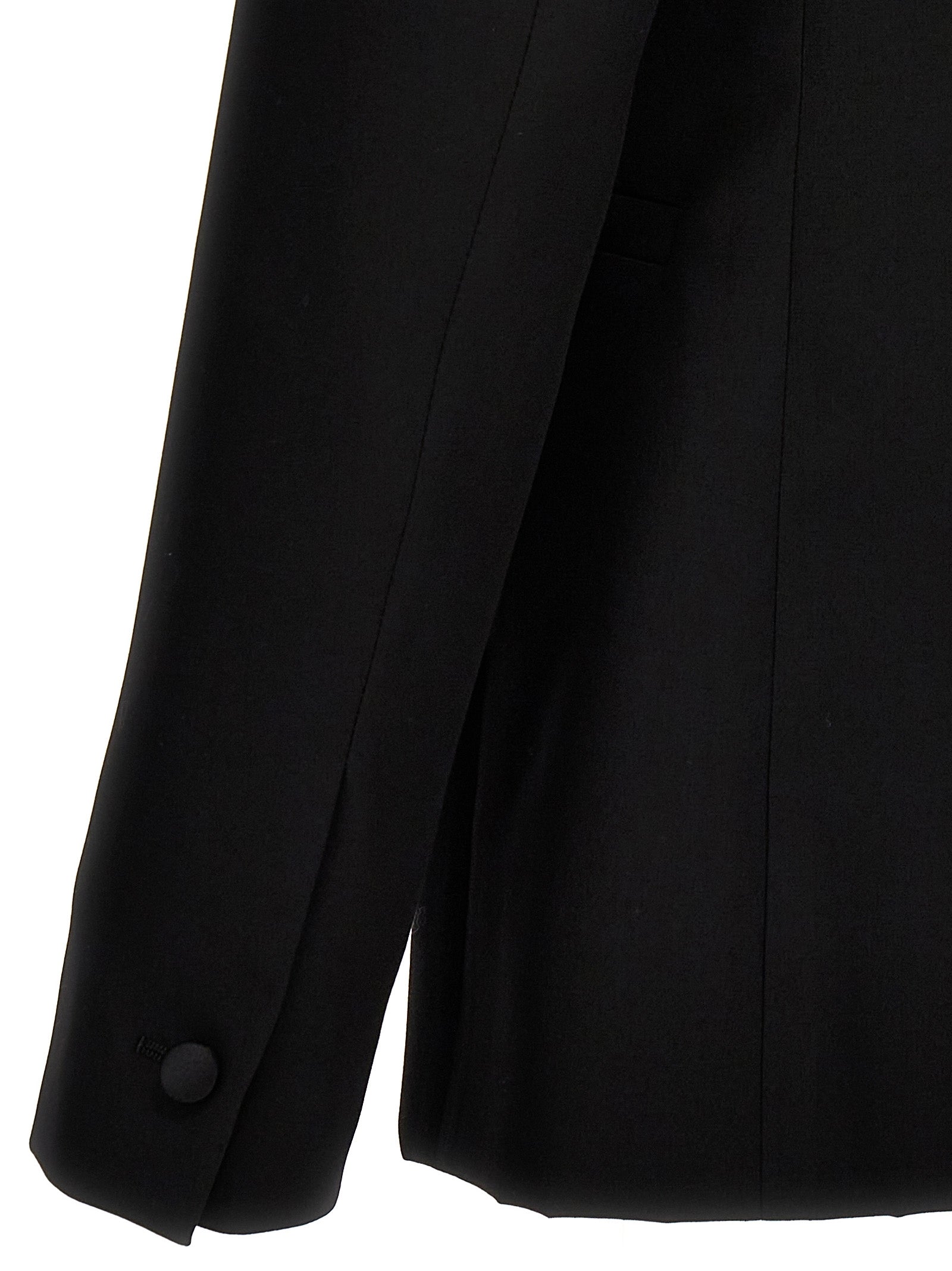 Blazer by Givenchy for men in satin wool black features an stylish silhouette, showcasing a sophisticated and stylish for a truly stylish finish.