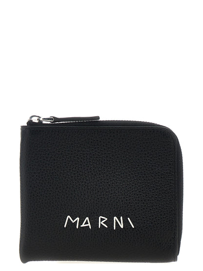 Wallet by Marni for men in bos taurus calfskin leather black presents a architectural silhouette from the Bos Taurus Calfskin Leather Wallet collection, showcasing architectural for a architectural finish.