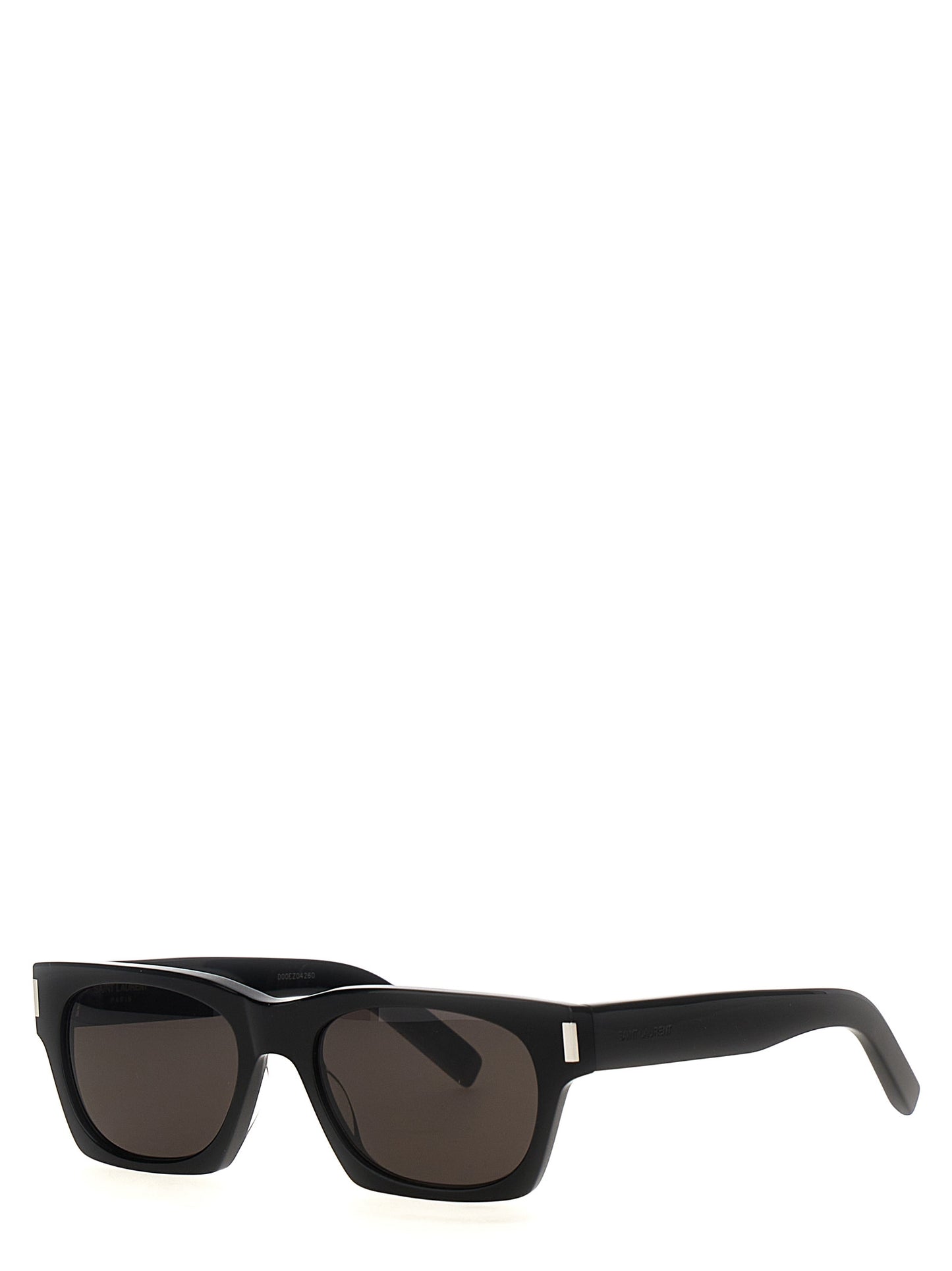 This Sunglasses by Saint Laurent for men in wool black presents a sumptuous silhouette, showcasing a sumptuous in black coloured frame and high-performance .