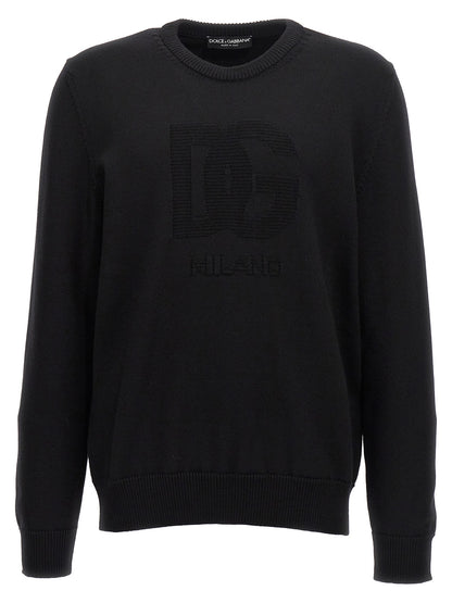 Cardigan by Dolce & Gabbana for men in virgin wool black showcases a luxurious silhouette, meticulously detailed with a sophisticated crew neckline and for a refined finish.
