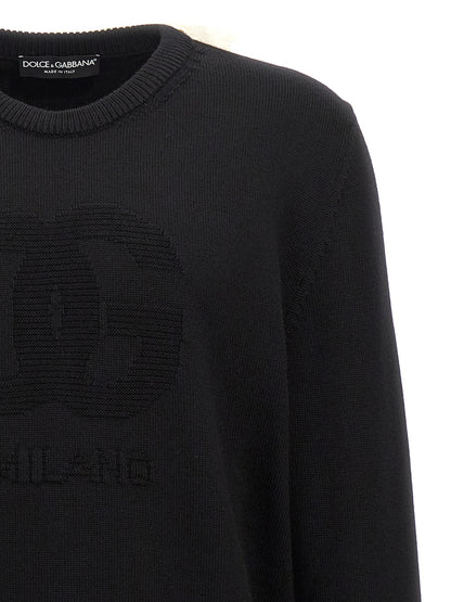 Cardigan by Dolce & Gabbana for men in black features an impeccable silhouette, showcasing a sophisticated crew neckline and detail for a truly impeccable finish.