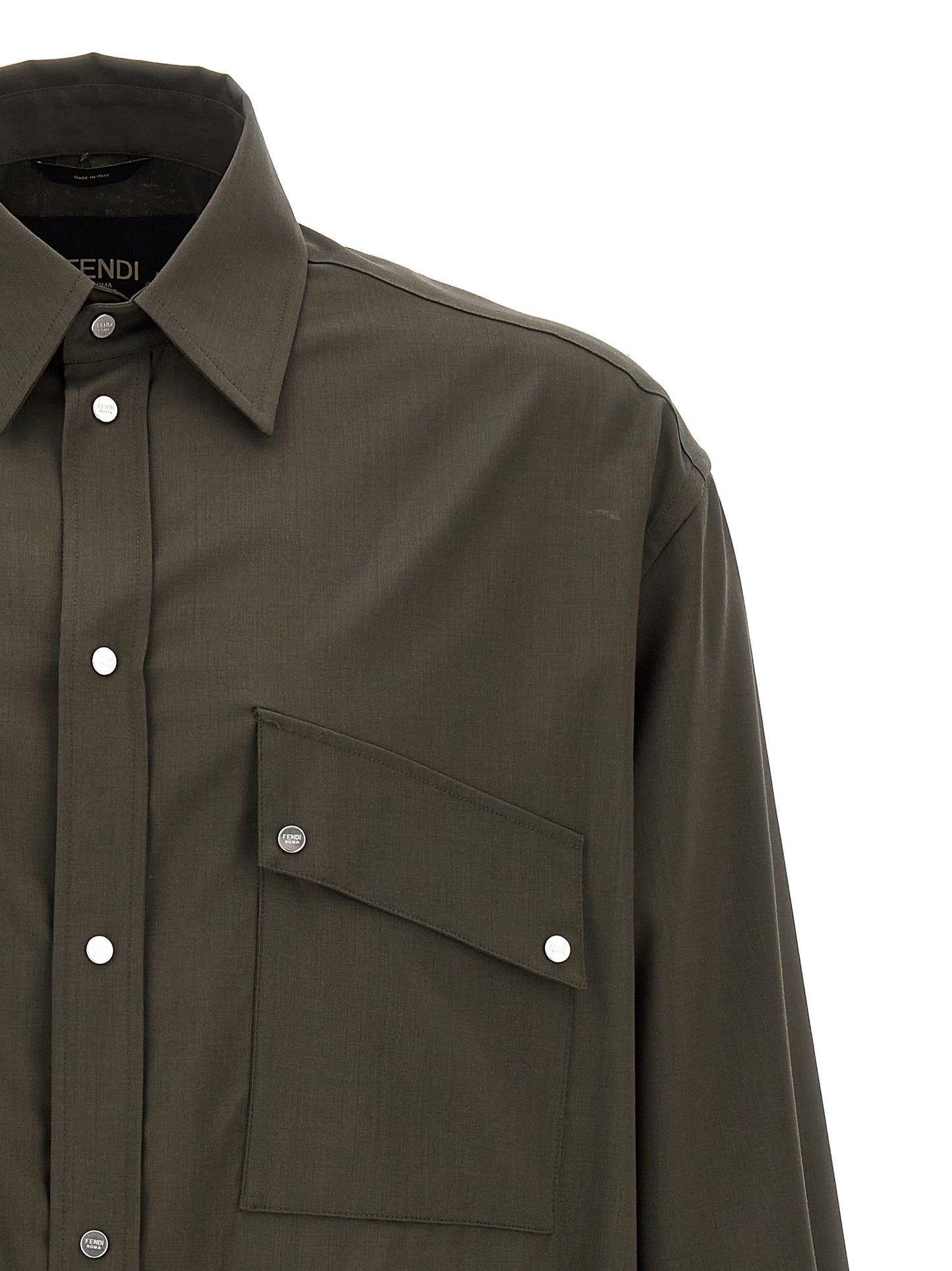Blouse by Fendi for men in wool bicolour & green showcases a sharp silhouette, elegantly detailed with a sharp and sharp .