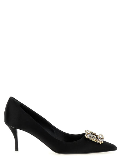 Mid-Heel Pumps Heels by Roger Vivier for women in viscose silk satin black features a effortlessly chic Efflorescence Women's Viscose Silk Satin Mid-Heel Pumps Heels design with a sophisticated mid-heel and elegant pointed toe style.