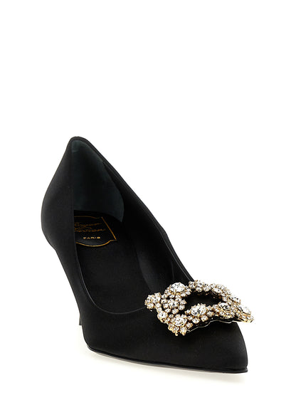 This Mid-Heel Pumps Heels by Roger Vivier for women in viscose silk satin black presents a effortlessly chic silhouette from the Efflorescence Women's Viscose Silk Satin Mid-Heel Pumps Heels collection, featuring a effortlessly chic mid-heel and effortlessly chic pointed toe style.