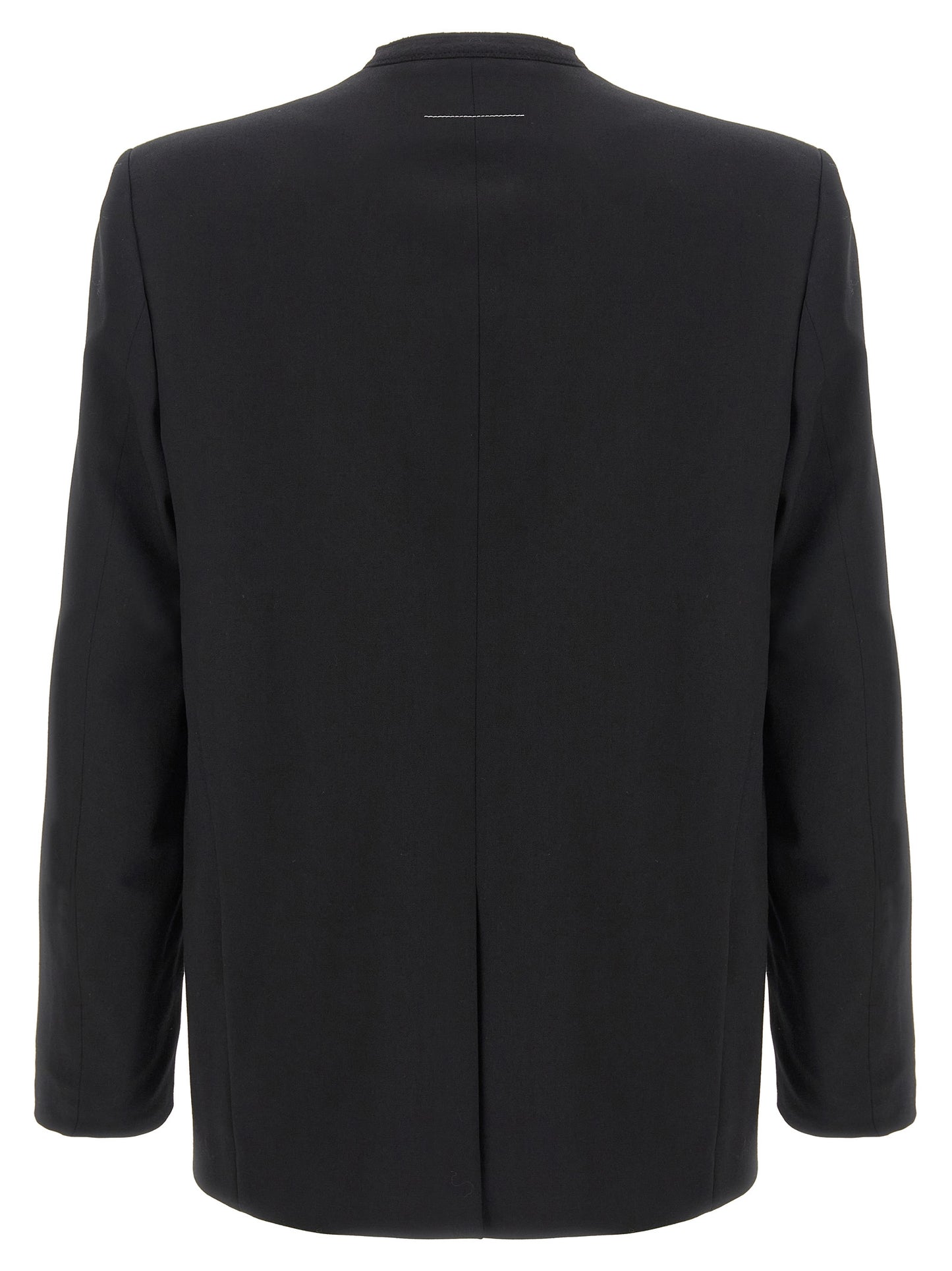 Blazer by MM6 Maison Margiela for men in polyester & virgin wool black & white presents a distinguished silhouette, detailed with a distinguished and distinctive for a truly sophisticated finish.