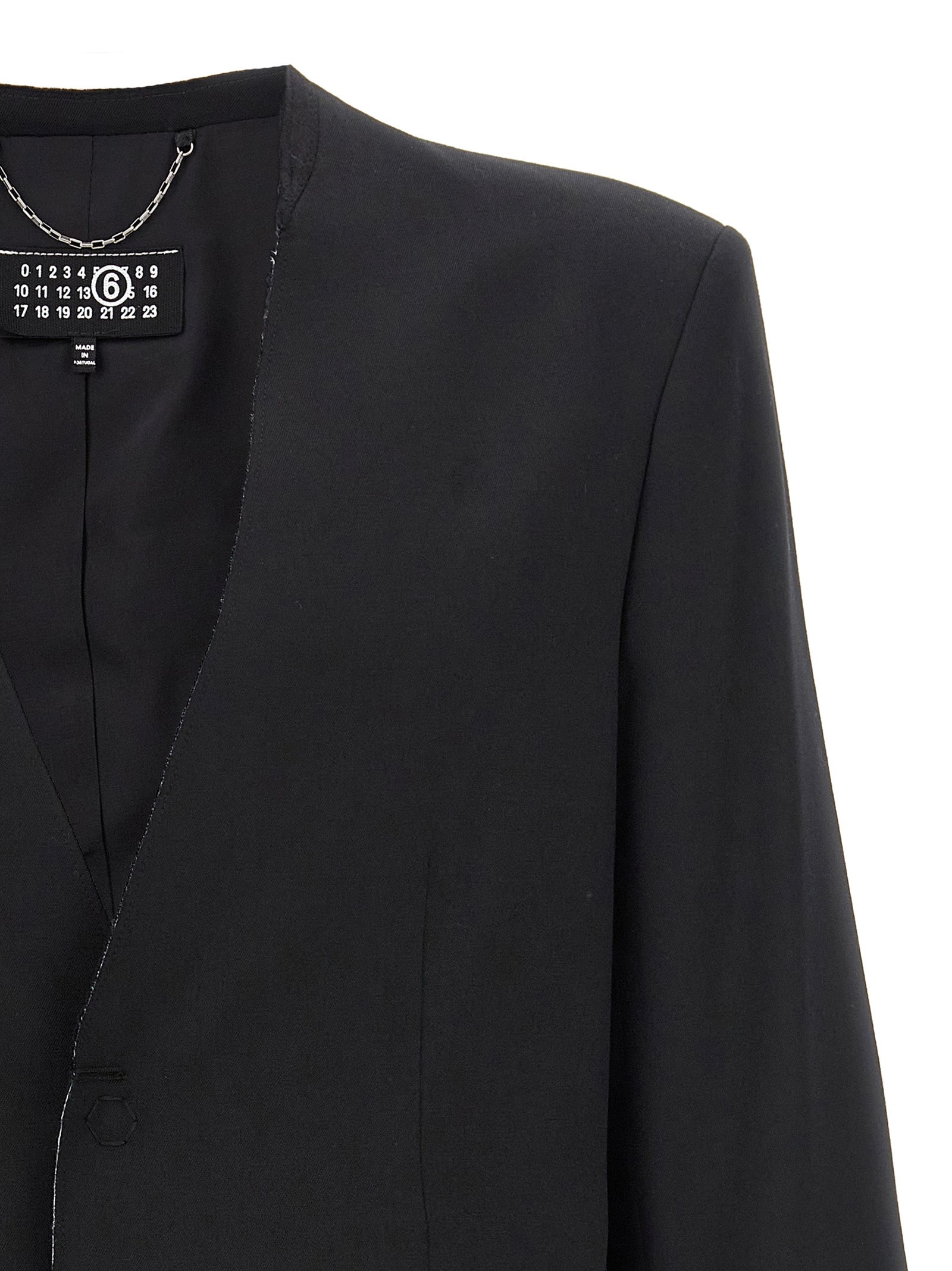 Blazer by MM6 Maison Margiela for men in polyester & virgin wool black & white features an crisp silhouette with sophisticated and a crisp for a truly crisp finish.