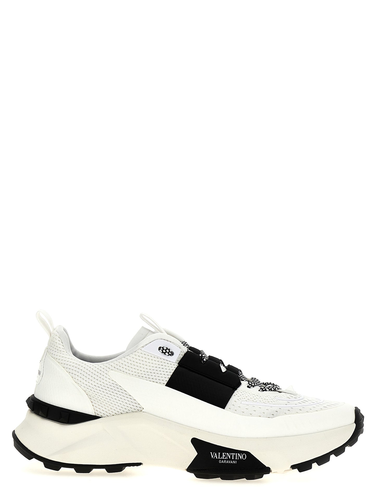 Athletic Sneakers Valentino Garavani men calfskin leather bicolour, black & white featuring a avant-garde Men's Athletic Calfskin Leather Sneakers design with a avant-garde athletic style for a refined finish.