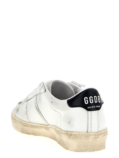 Sneakers by Golden Goose for women in cowhide leather blue features an fashionable silhouette, showcasing the premium Women's Low Top Cowhide Leather Sneakers in a fashionable low-top style that offers a fashionable finish for refined style.