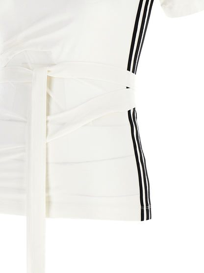 Activewear T-Shirt by Y-3 for women in lyocell bicolour, black & white features an contemporary design with , a length, and a contemporary .
