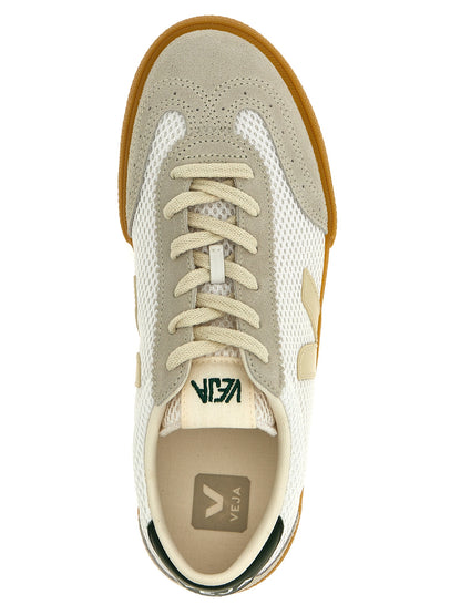 Athletic Sneakers by Veja for men in polyester suede leather bicolour & green features an timeless silhouette from the Men's Athletic Polyester Suede Leather Sneakers collection, showcasing a timeless athletic style for a timeless look.