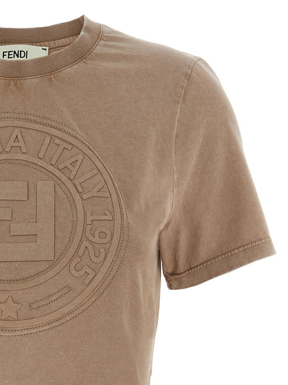 T-Shirt by Fendi for women in cotton brown features a plush silhouette, showcasing a sophisticated crew neckline and for a truly plush finish.