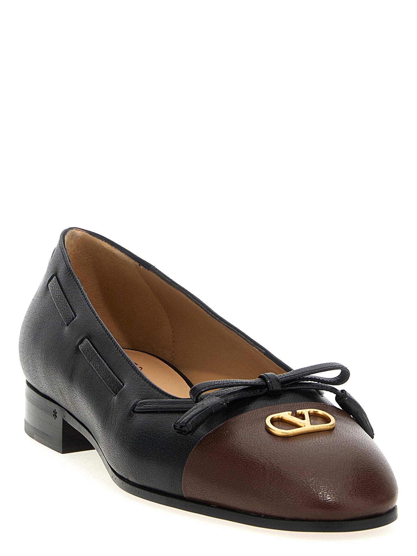 Flat Ballet Shoes by Valentino Garavani for men in bos taurus calfskin leather multicolor & signature showcases a resplendent V Logo Men's Bos Taurus Calfskin Leather Flat Ballet Shoes aesthetic, defined by its resplendent square toe style and elegant flat.