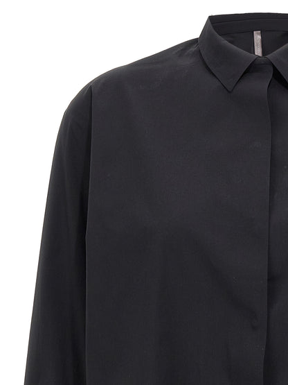 Blouse by Arc'teryx Veilance for women in stretch nylon black showcases a sharp silhouette, elegantly detailed with a sharp and sharp .