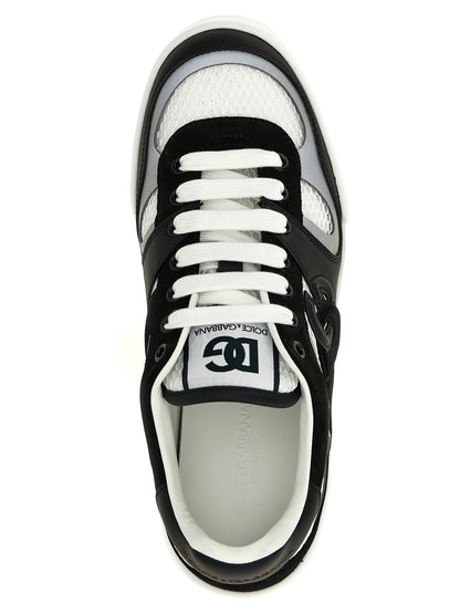 Sneakers by Dolce & Gabbana for men in calfskin leather & polyester bicolour, black & white features an timeless silhouette from the Men's Fashion Calfskin Leather & Polyester Sneakers collection, showcasing a signature fashion style with an timeless finish.