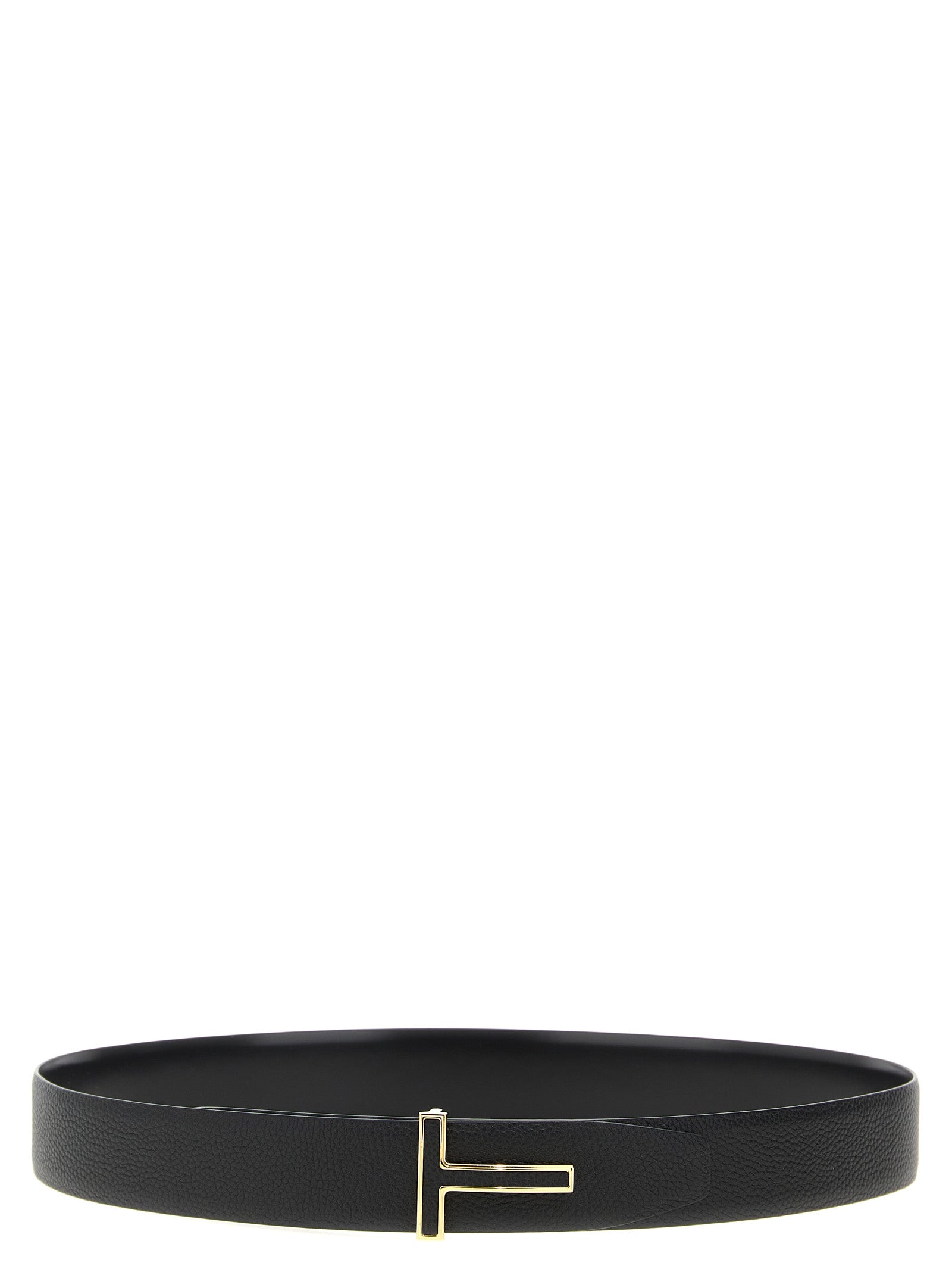 Belt by Tom Ford for men in calfskin leather black features an distinguished design, perfectly showcasing the sophisticated craftsmanship of this distinguished Calfskin Leather Belt.