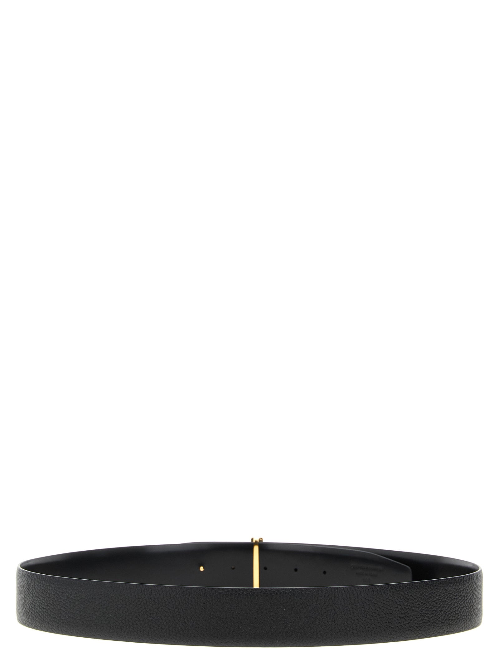 Belt by Tom Ford for men in calfskin leather black features a artisanal-chic design, artfully capturing the essence of the Calfskin Leather Belt with a artisanal-chic finish.