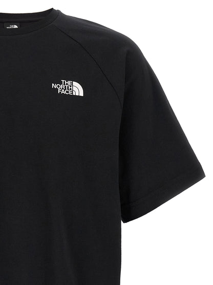 T-Shirt by The North Face for men in cotton black & print features a plush silhouette, showcasing a sophisticated crew neckline and for a truly plush finish.