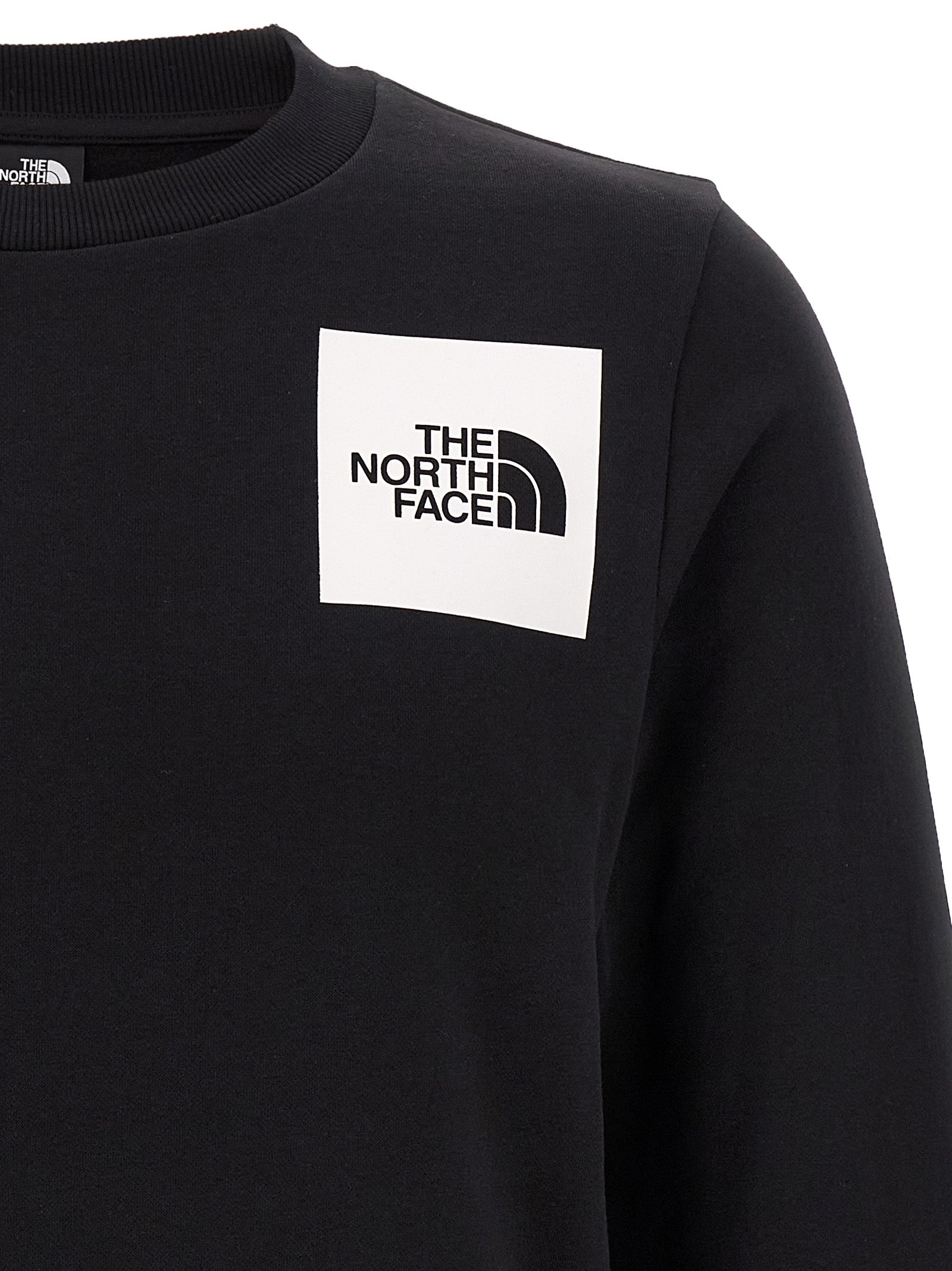 Sweatshirt by The North Face for men in cotton polyester bicolour, black & white features a unrivaled silhouette with a refined crew neckline and unrivaled detailing for a sophisticated look.