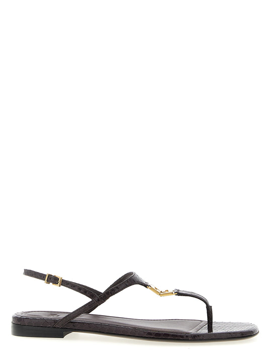 Flat Thong Sandals by Fendi for women in ayers calf leather purple features an exquisite silhouette, showcasing the exquisite Women's Ayers Calf Leather Flat Thong Sandals with a flat and square toe style.
