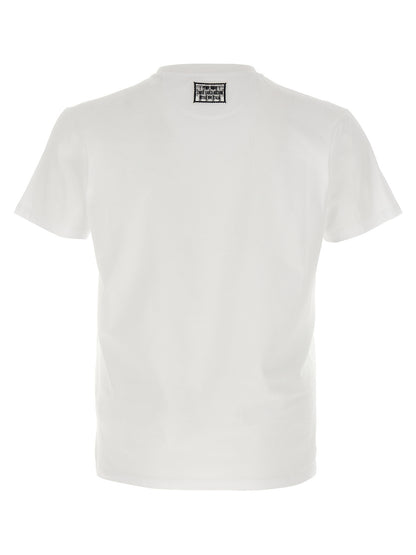 T-Shirt by Fendi for men in cotton canvas white showcases a fashionable silhouette, elegantly detailed with a fashionable and crew neckline for a sophisticated, high-fashion look.