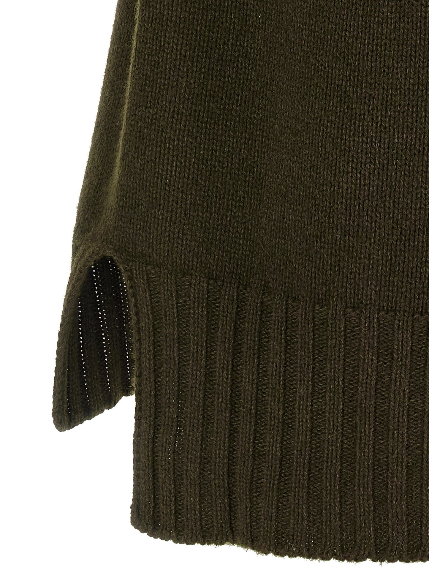 Cardigan by Tom Ford for women in cashmere cotton blend bicolour & green showcases a captivating silhouette, artfully detailed with a captivating and for a truly sophisticated captivating look.