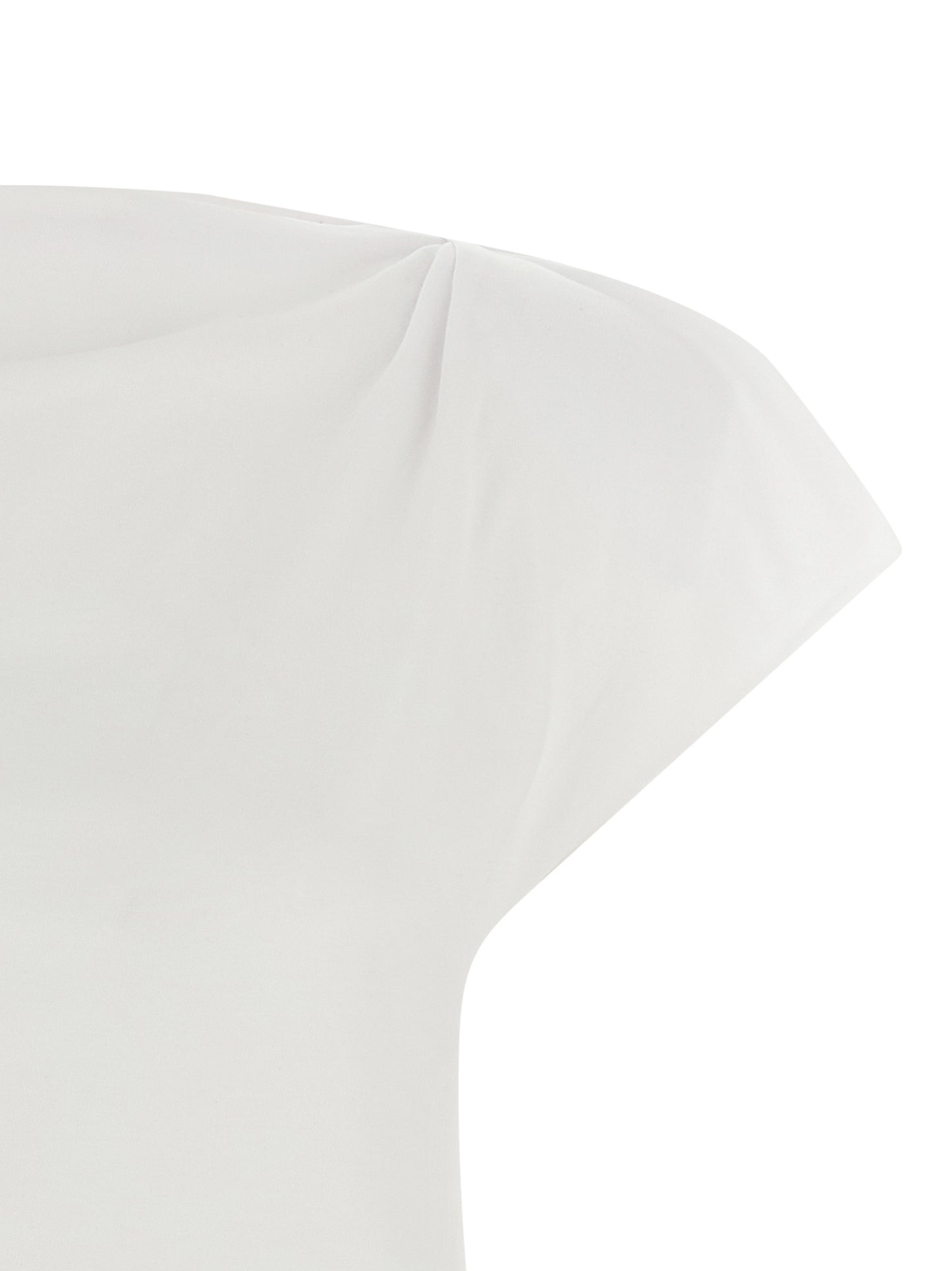 T-Shirt by Isabel Marant for women in organic cotton white features an edgy silhouette, meticulously detailed with a sophisticated and asymmetric boat neckline for a truly edgy finish.