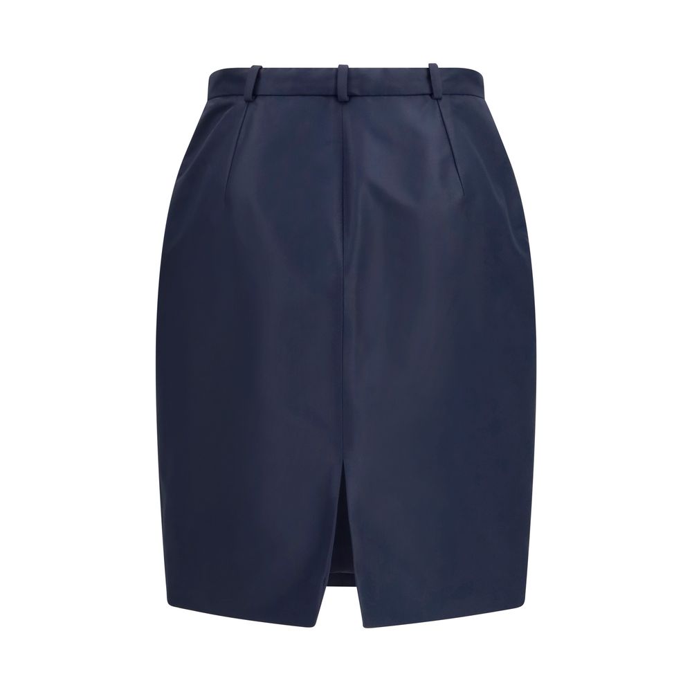 Skirt by Gucci for women in silk blue & pink showcases a sultry silhouette, elegantly defined by its and the sophisticated sultry design of the Women's Silk Skirt.
