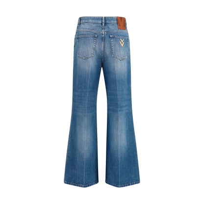 Jeans by Valentino Garavani for women in denim cotton blue & signature features an sartorial straight-leg & regular-fit and long with a cut for a sartorial finish.