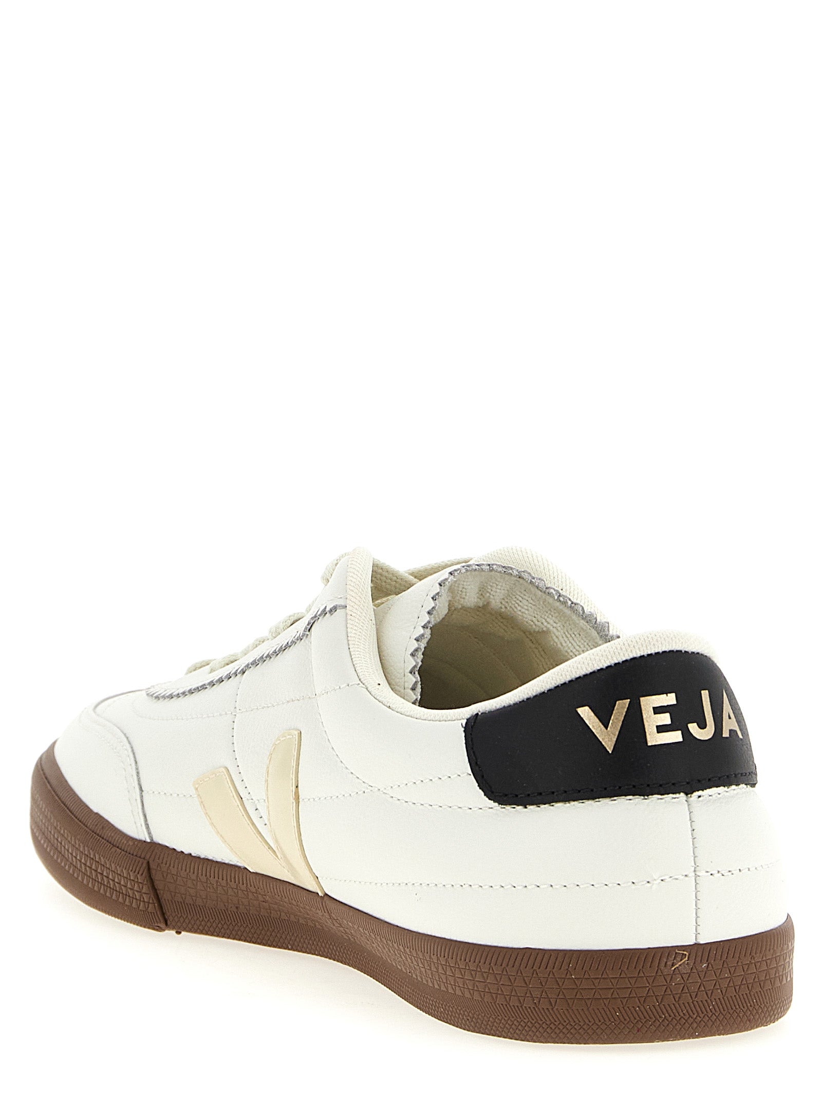 Sneakers by Veja for men in leather & rubber bicolour, black & white presents a on trend silhouette from the Men's Fashion Leather & Rubber Sneakers collection, showcasing a on trend fashion style for an elevated aesthetic.