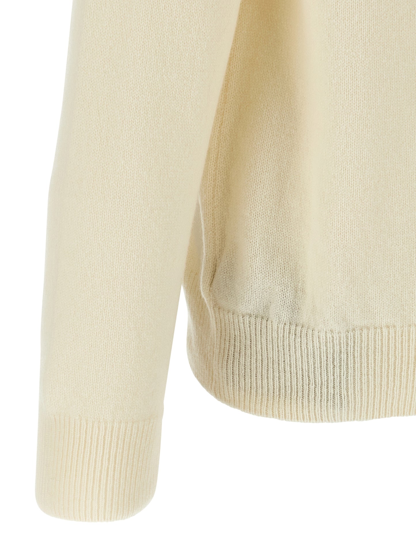 Cardigan by ZANONE for men in virgin wool white features a nuanced silhouette with a refined and nuanced detailing for a sophisticated look.