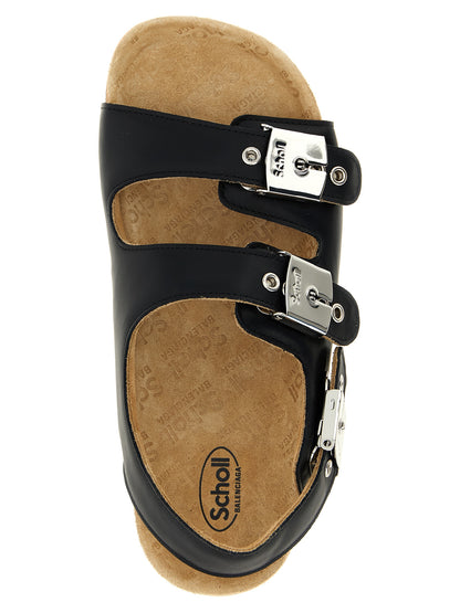 Flat Sandals by Balenciaga for women in cork & calfskin leather black features an architectural design from the Women's Cork & Calfskin Leather Flat Sandals collection, defined by a architectural flat and for a architectural finish.