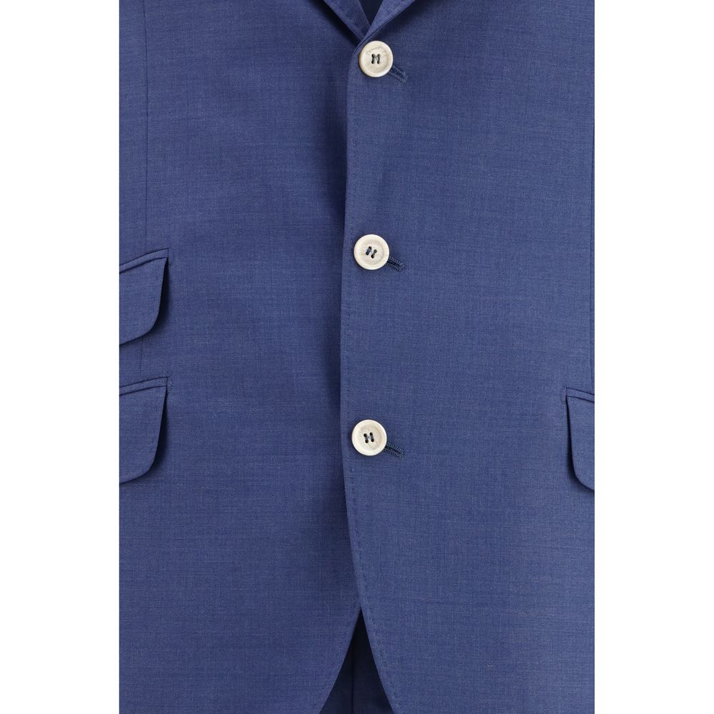 This Pant Suit by Brunello Cucinelli for men in wool blue presents a discerning silhouette, featuring a sophisticated and a discerning regular-fit for a refined and polished look.