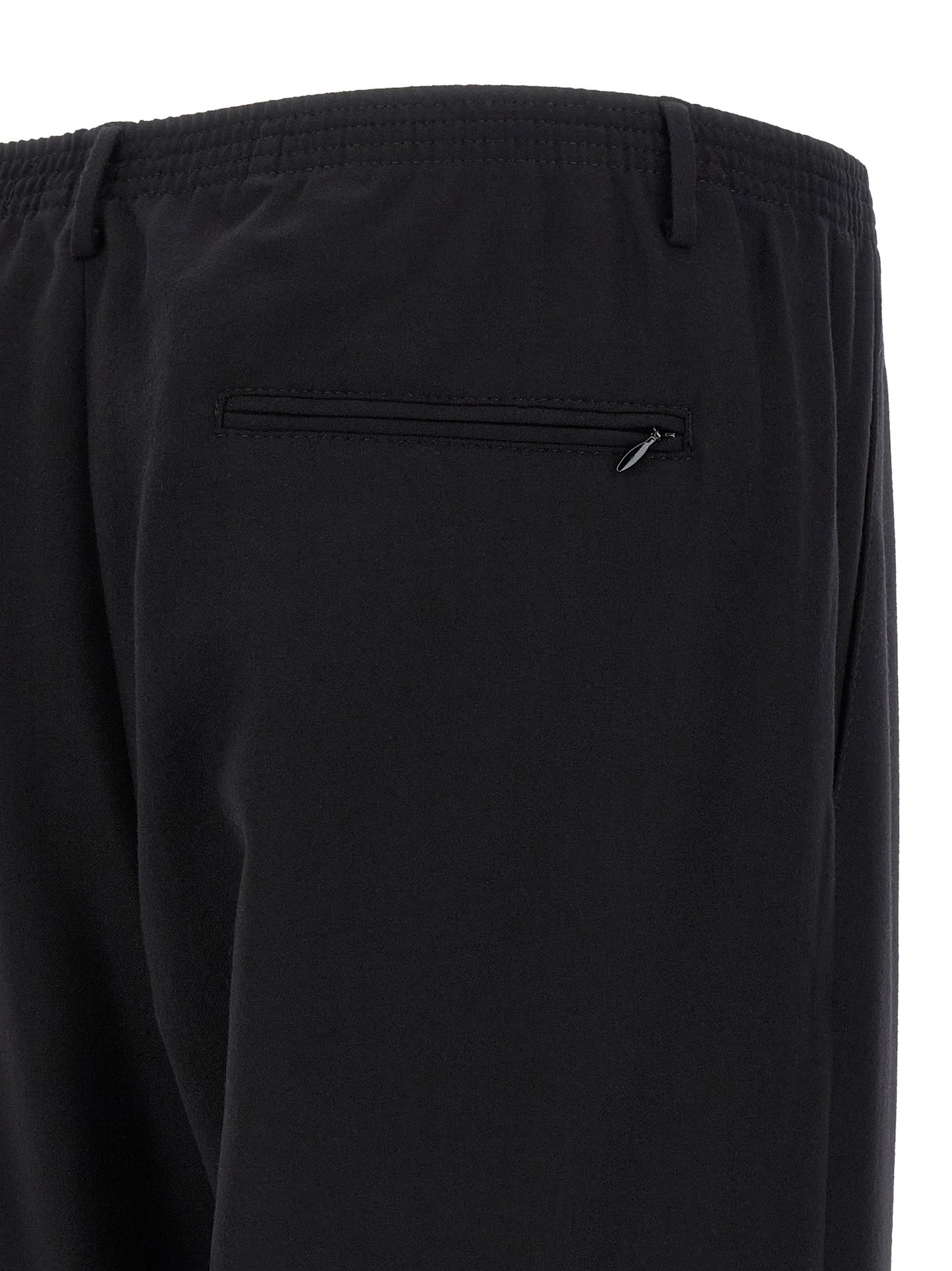 Trousers by CELLAR DOOR for men in wool black features an sartorial silhouette, showcasing a precise straight-leg and long with a sartorial for a refined look.