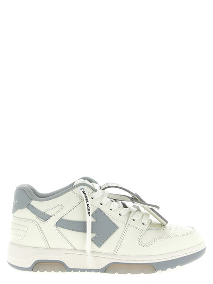 Sneakers by Off-White for men in leather & rubber gray & white presents a sumptuous silhouette, artfully capturing the essence of the Explorer Men's Low Top Leather & Rubber Sneakers with its sumptuous low-top style design.