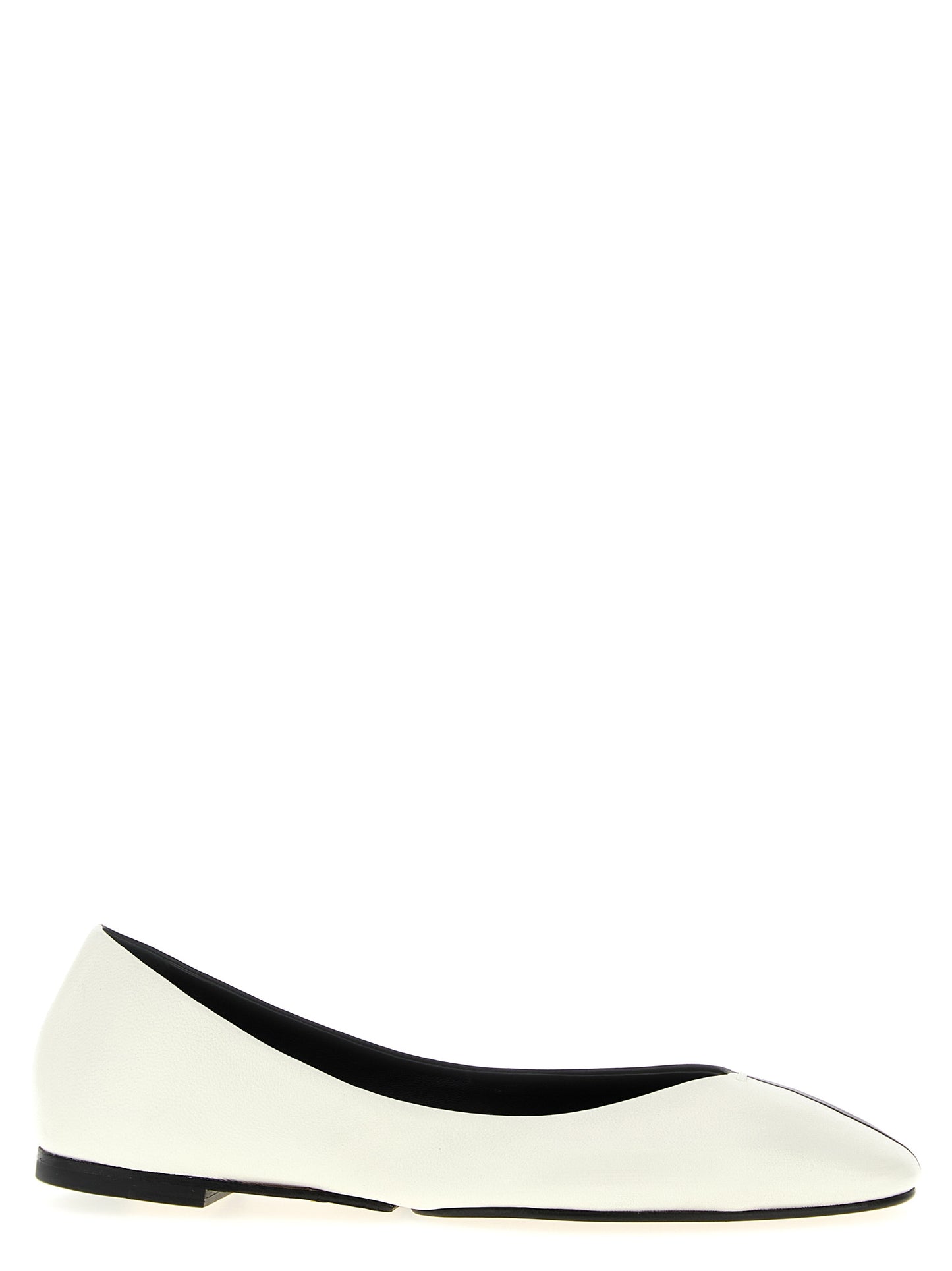 Ballet Flat Shoes by Jacquemus for women in lamb leather bicolour, black & white presents a effortless chic silhouette, showcasing the Women's Lamb Leather Ballet Flat Shoes design with a effortless chic and for a sophisticated look.