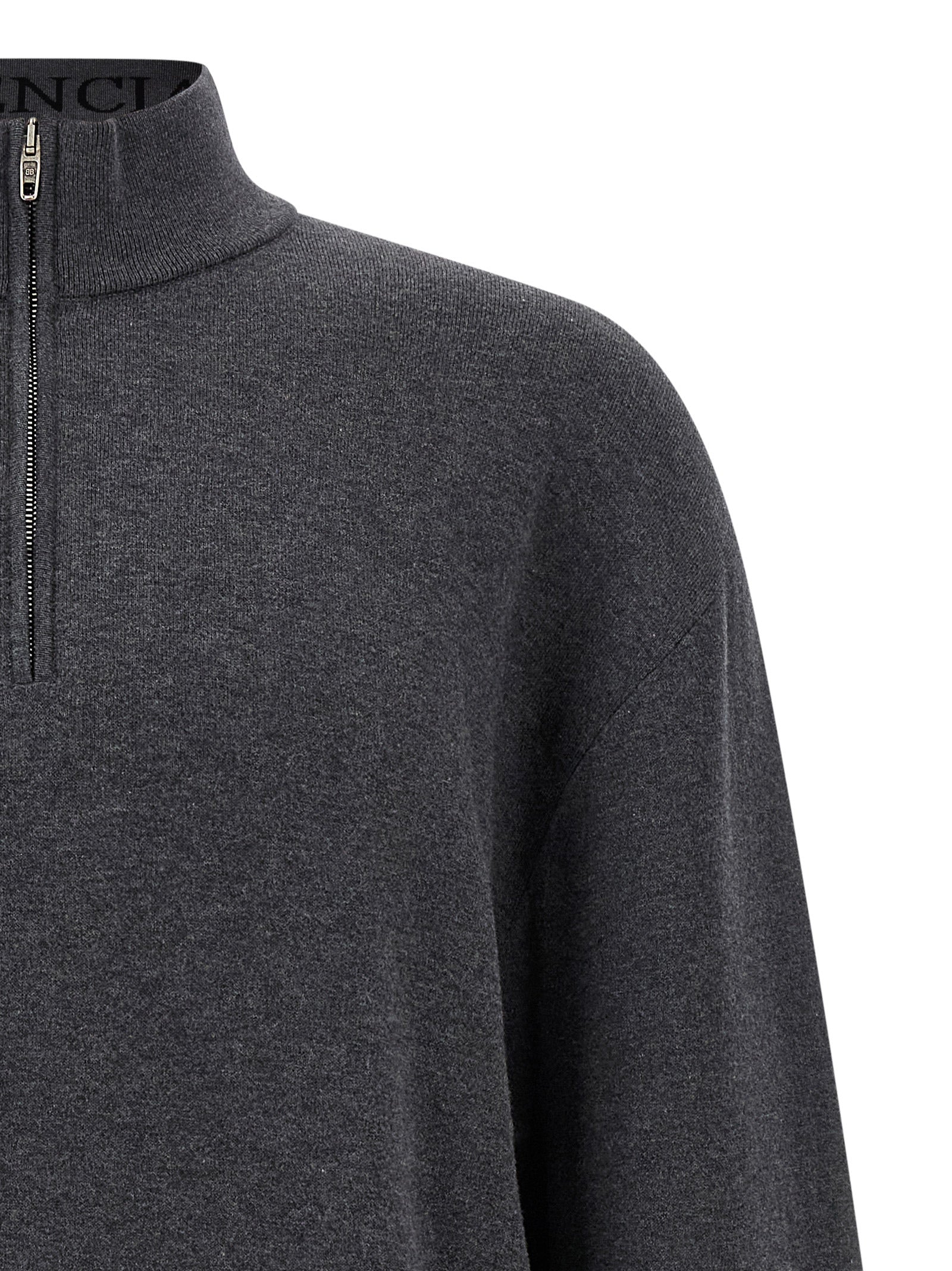 Cardigan by Balenciaga for men in organic cotton gray presents a textural silhouette, artfully finished with a textural and for a sophisticated, textural look.