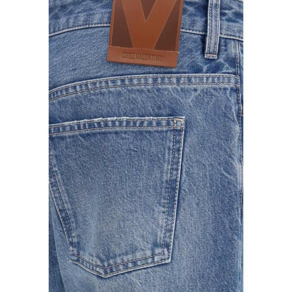 Jeans by Valentino Garavani for women in denim cotton blue & signature features an refined tailoring silhouette, showcasing a premium straight-leg & regular-fit with a and long cut for a refined tailoring look.
